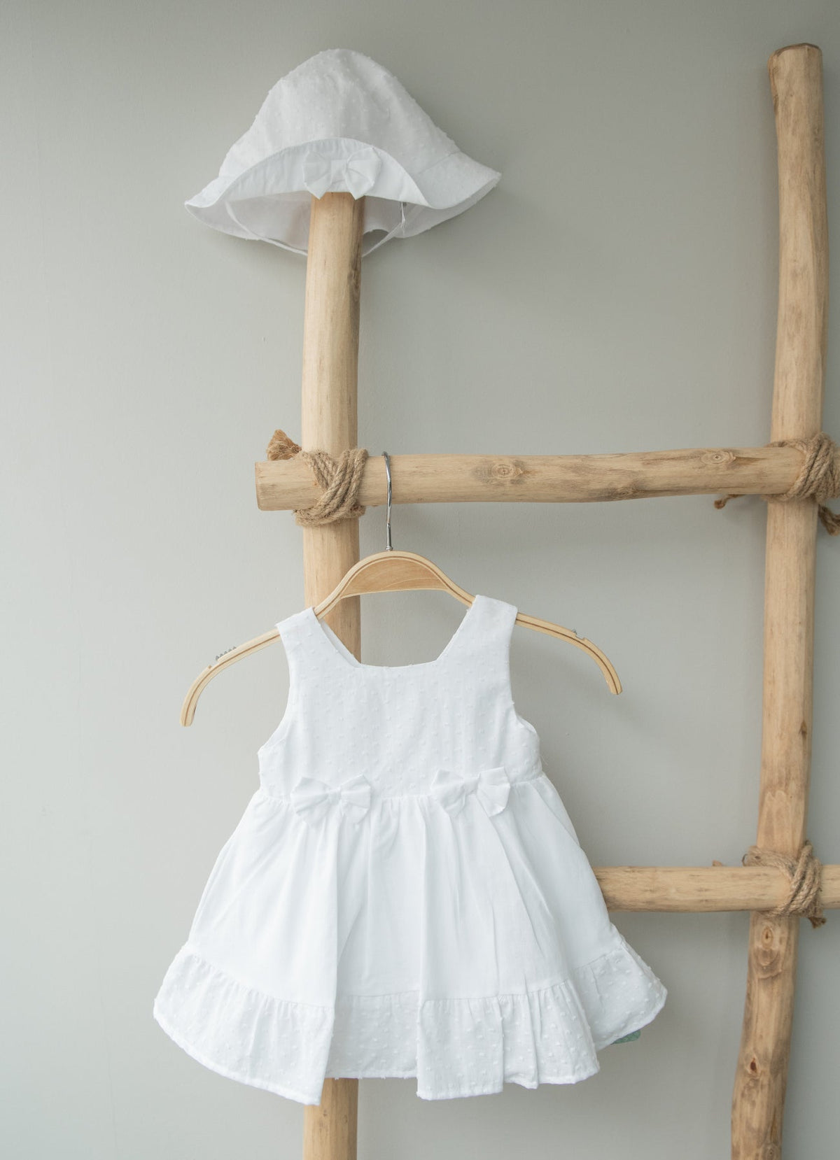 ORGANIC ROMAN DRESS WITH HAT